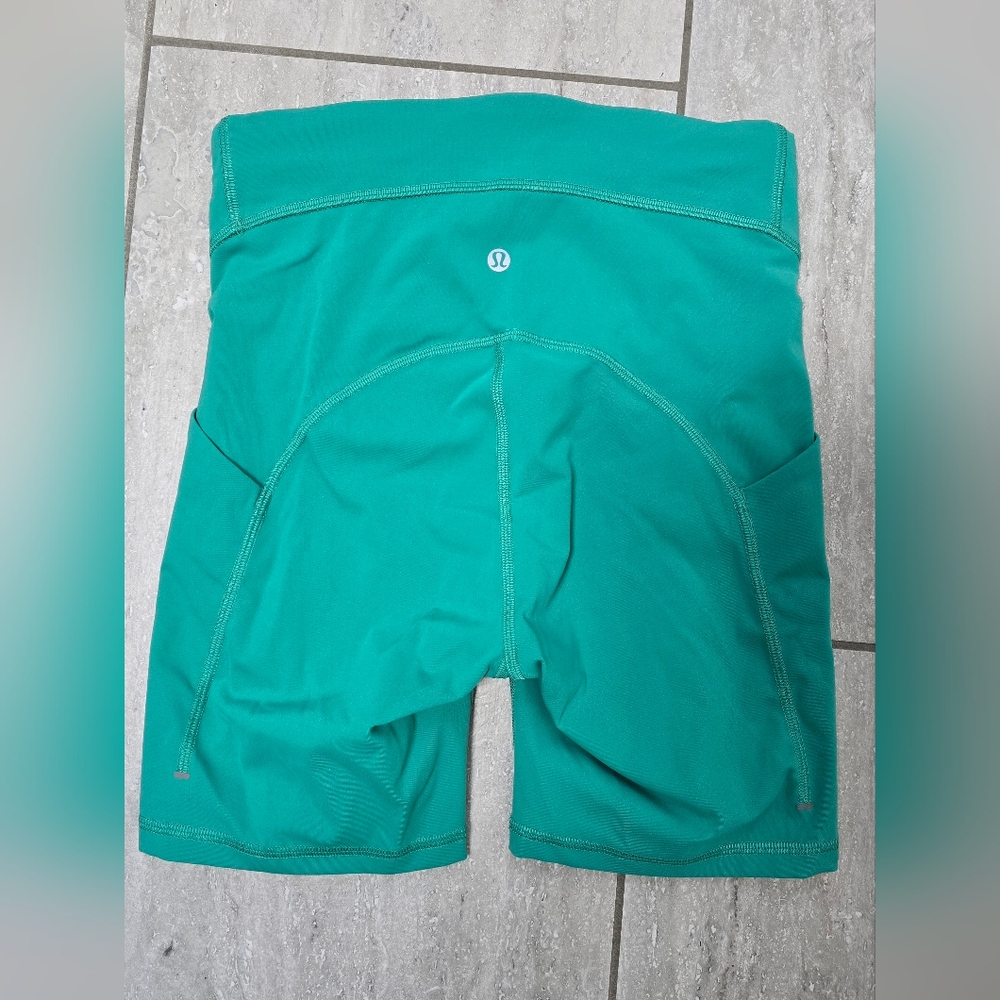 Lululemon Green Bike Shorts with Pockets, 6